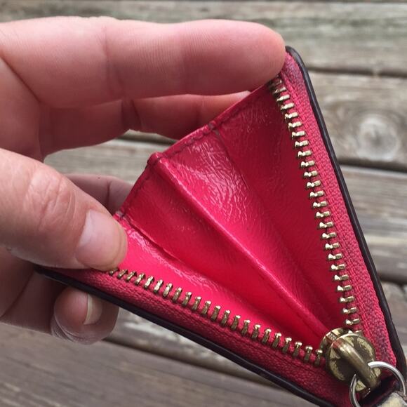 Vintage Coral and Khaki Tan Coach Large Wallet - Picture 3 of 5